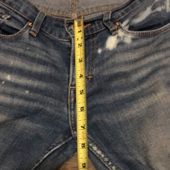 One of a Kind Distressed Levi’s 524 Skinny Sz 5M - Picture 12 of 17